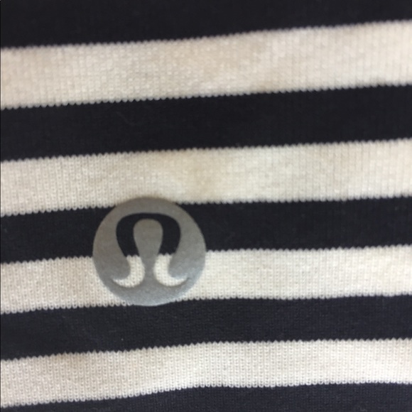 Lululemon - Picture 3 of 6